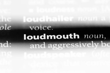 koca ağızlı bir sözlük tek kelimeyle. koca ağızlı kavramı.