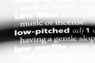 düşük eğimli tek kelimeyle bir sözlük. düşük eğimli kavramı.