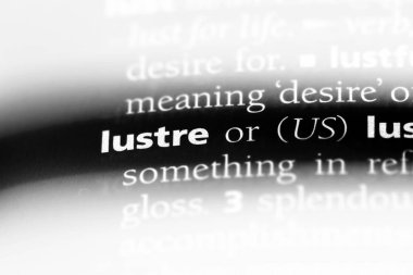 bir sözlüğü'ndeki sözcüğü lustre. parlaklık kavramı.