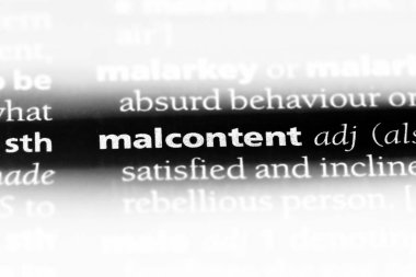 bir sözlüğü'ndeki huzursuz sözcüğü. huzursuz kavramı.