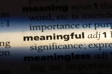 anlamlı sözcük sözlüğe. anlamlı kavramı.