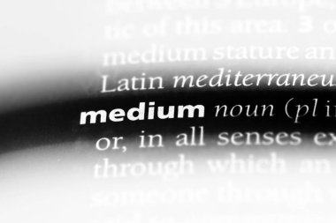 bir sözlüğü'ndeki orta sözcüğü. Orta kavramı.