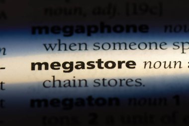 bir sözlüğü'ndeki Megastore sözcüğü. Megastore kavramı.
