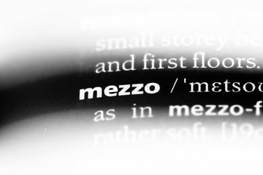 Mezzo Word'de bir sözlük. Mezzo kavramı.