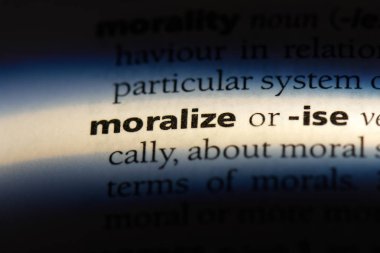 bir sözlüğü'ndeki sözcüğü moralize. kavram moralize.