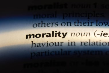 bir sözlüğü'ndeki ahlak sözcüğü. ahlak kavramı.