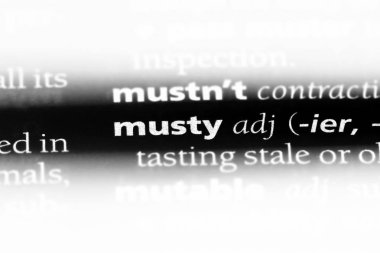 küflü tek kelimeyle bir sözlük. küflü kavramı.