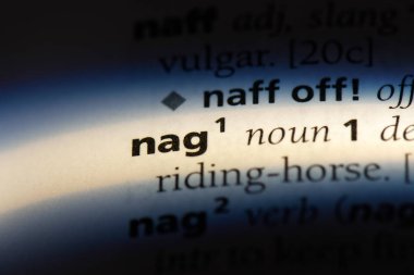 bir sözlüğü'ndeki sözcüğü mızmızlanıyor. hasta yaşlı at kavramı.