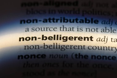 Sigara savaşan tek kelimeyle bir sözlük. Sigara kavgacı kavramı.