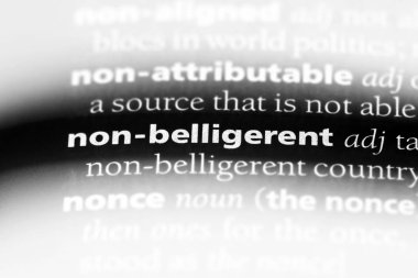 Sigara savaşan tek kelimeyle bir sözlük. Sigara kavgacı kavramı.