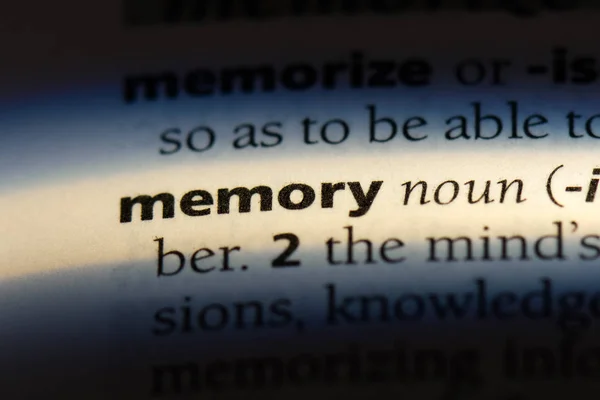 辞書で単語を記憶します メモリの概念 — ストック写真