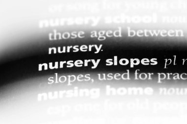 kreş bir sözlüğü'ndeki sözcüğü yamaçlarında. kreş yamaçları kavramı.