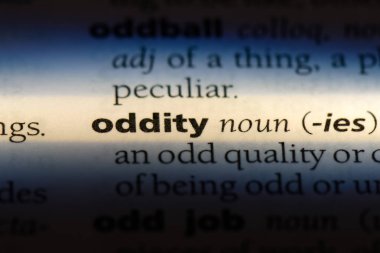 gariplik Word'de bir sözlük. gariplik kavramı.