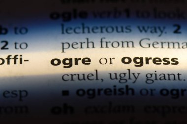 bir sözlüğü'ndeki dev sözcüğü. Ogre kavramı.