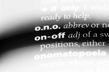 üzerinde kapalı bir sözlüğü'ndeki sözcüğü. üzerinde kapalı kavramı.