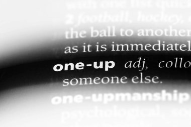 bir sözcüğü sözlüğe. bir kavramı.