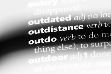 bir sözlüğü'ndeki sözcüğü üstün. kavram üstün.