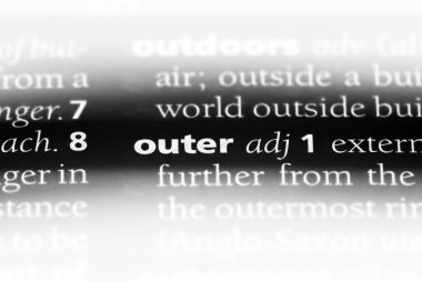 bir sözlüğü'ndeki dış sözcüğü. Dış kavramı.