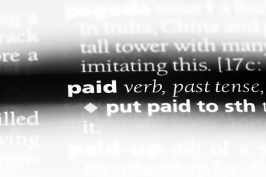 ücretli tek kelimeyle bir sözlük. ücretli kavramı.