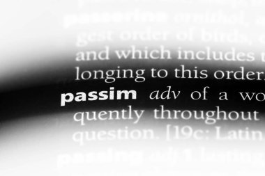 bir sözlükte kelime passim. passim kavramı.