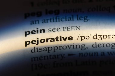 bir sözlüğü'ndeki aşağılayıcı sözcüğü. aşağılayıcı kavramı.