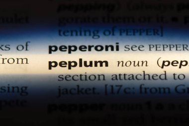 bir sözlüğü'ndeki peplum sözcüğü. peplum kavramı.