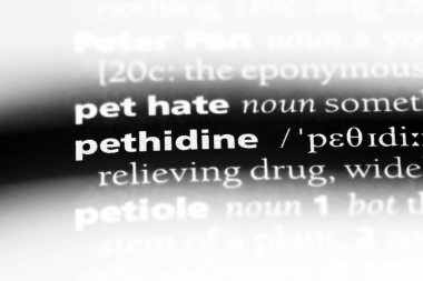 pethidine sözcük sözlüğe. pethidine kavramı.