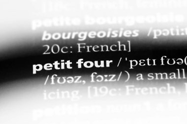 Petit dört kelime sözlüğe. Petit dört kavramı.