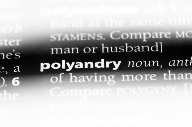 polyandry sözcük sözlüğe. polyandry kavramı.