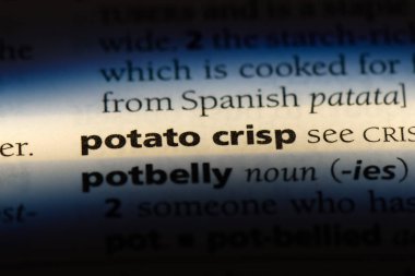 tek bir sözlük kelimeyle gevrek patates. patates net kavramı.