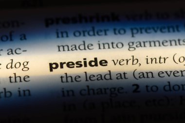 bir sözlüğü'ndeki sözcüğü başkanlık. kavram başkanlık.