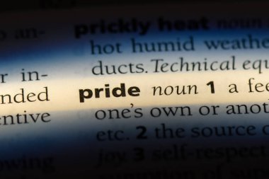 bir sözlüğü'ndeki sözcüğü gurur duyuyoruz. gurur kavramı.