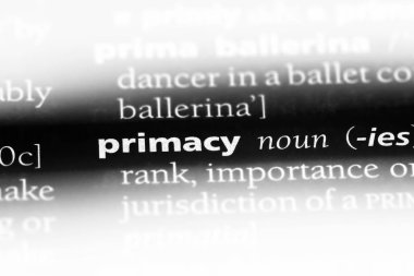 önceliği Word'de bir sözlük. önceliği kavramı.