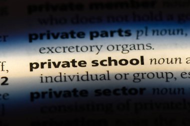 özel okul Word'de bir sözlük. özel okul kavramı.