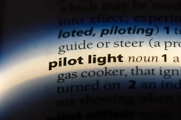単語を辞書でパイロッ トランプ パイロット ライト コンセプト — ストック写真