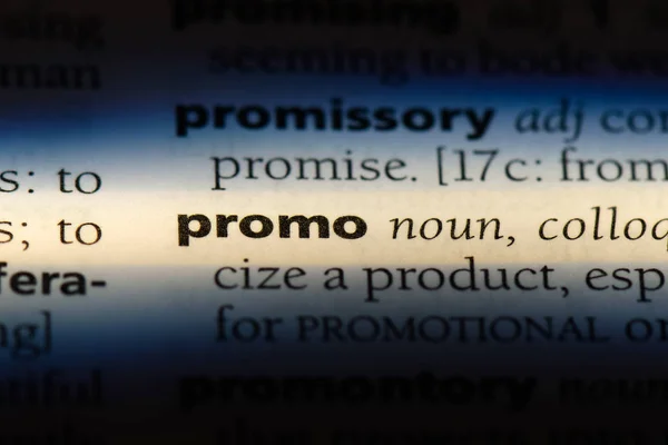 Promo Λέξη Ένα Λεξικό Promo Έννοια — Φωτογραφία Αρχείου