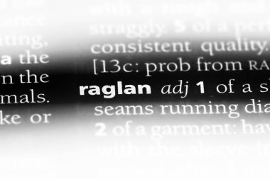 bir sözlüğü'ndeki Raglan sözcüğü. Raglan kavramı.