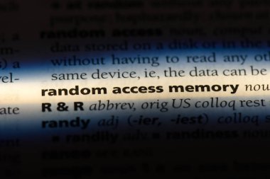 rasgele erişimli bellek sözcük sözlüğe. rasgele erişimli bellek kavramı.