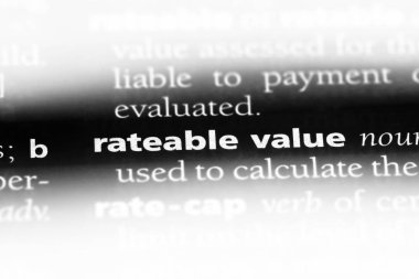 bir sözlüğü'ndeki rateable değeri sözcüğü. rateable değeri kavramı.