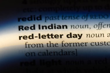 kırmızı mektup gün sözcük sözlüğe. kırmızı mektup gün kavramı.