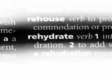 bir sözlüğü'ndeki sözcüğü rehydrate. kavram suyla temasa.