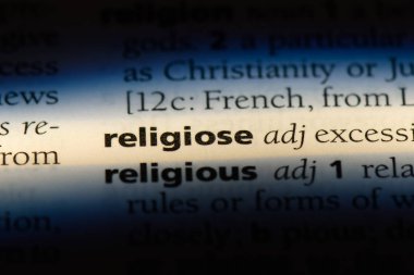 religiose tek kelimeyle bir sözlük. religiose kavramı.