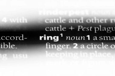 Yüzük Word'de bir sözlük. halka kavramı.