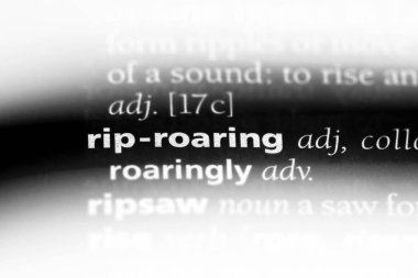 bir sözlüğü'ndeki sözcüğü kükreyen rip. kükreyen RIP kavramı.