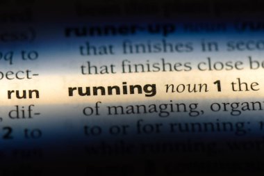 Word'ü bir sözlükte çalıştırmak. çalışan kavramı.