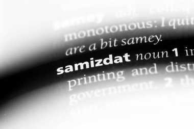 bir sözlüğü'ndeki Samizdat sözcüğü. Samizdat kavramı.