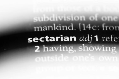 bir sözlüğü'ndeki mezhep sözcüğü. mezhep kavramı.