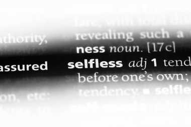 bir sözlüğü'ndeki özverili sözcüğü. özverili kavramı.