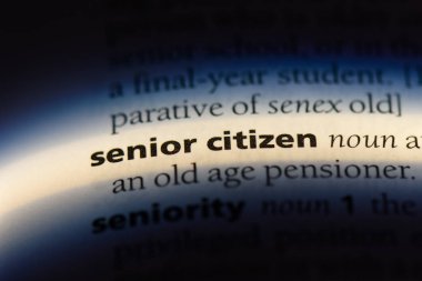 kıdemli vatandaş Word'de bir sözlük. kıdemli vatandaş kavramı.