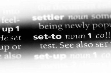 bir sözlüğü'ndeki sözcüğü için ayarlayın. kavramı için ayarla.